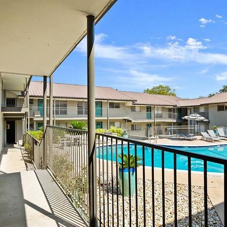 Nice Quiet Downtown Apt Pool Free Parking Austin Zewnętrze zdjęcie