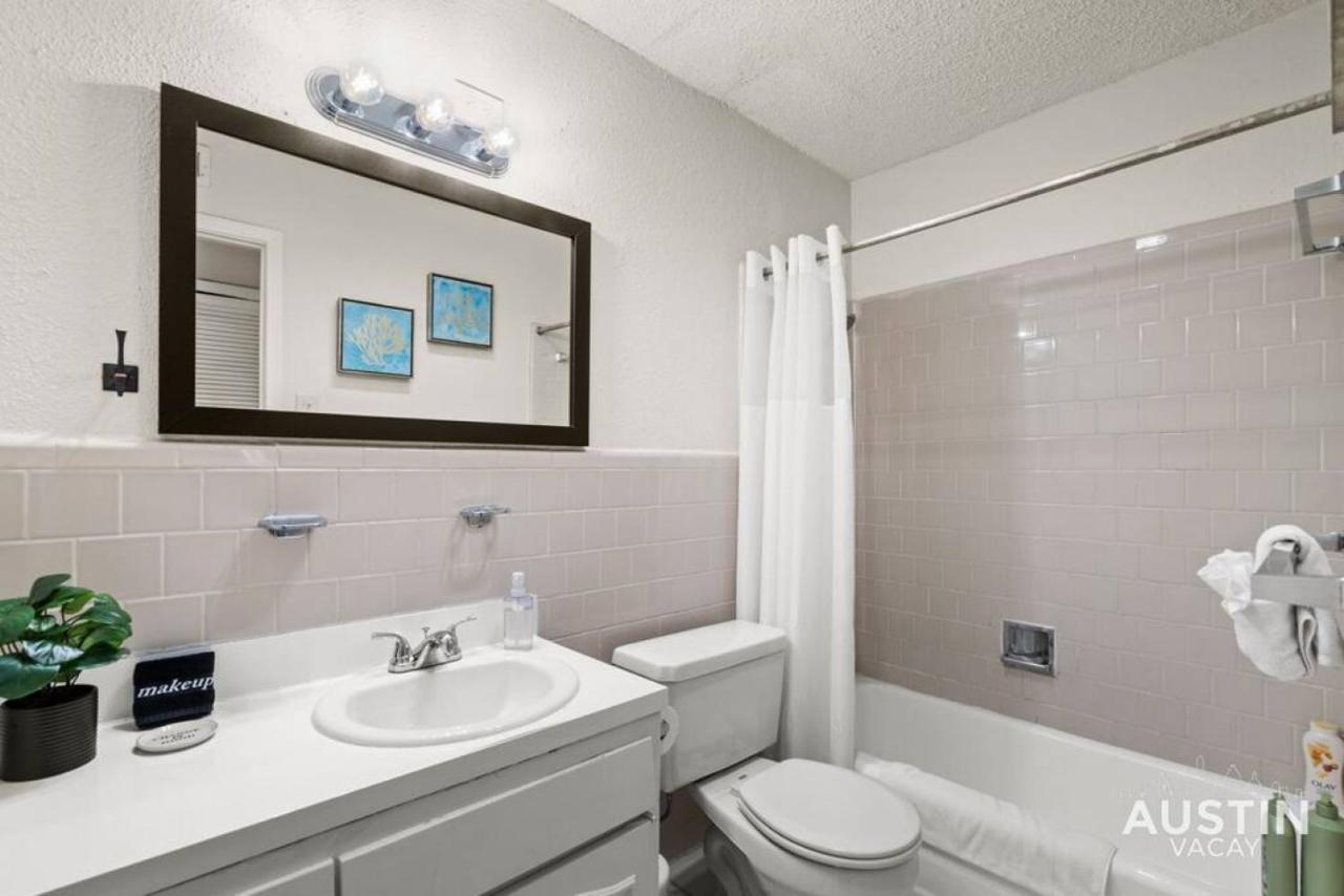 Nice Quiet Downtown Apt Pool Free Parking Austin Zewnętrze zdjęcie