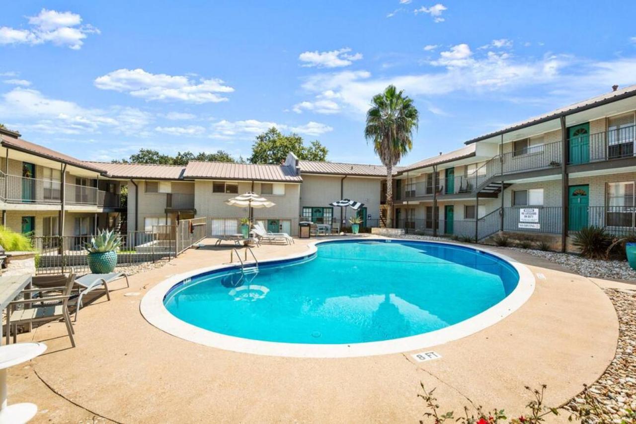 Nice Quiet Downtown Apt Pool Free Parking Austin Zewnętrze zdjęcie